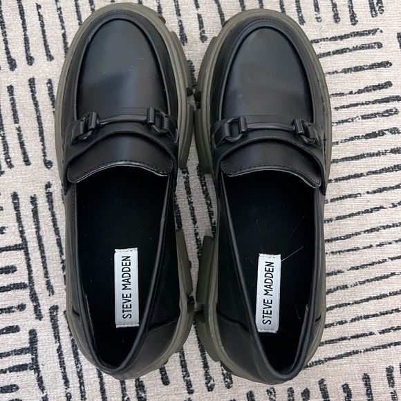 Steve Madden Chunky Loafer - Never worn - Picture 1 of 3